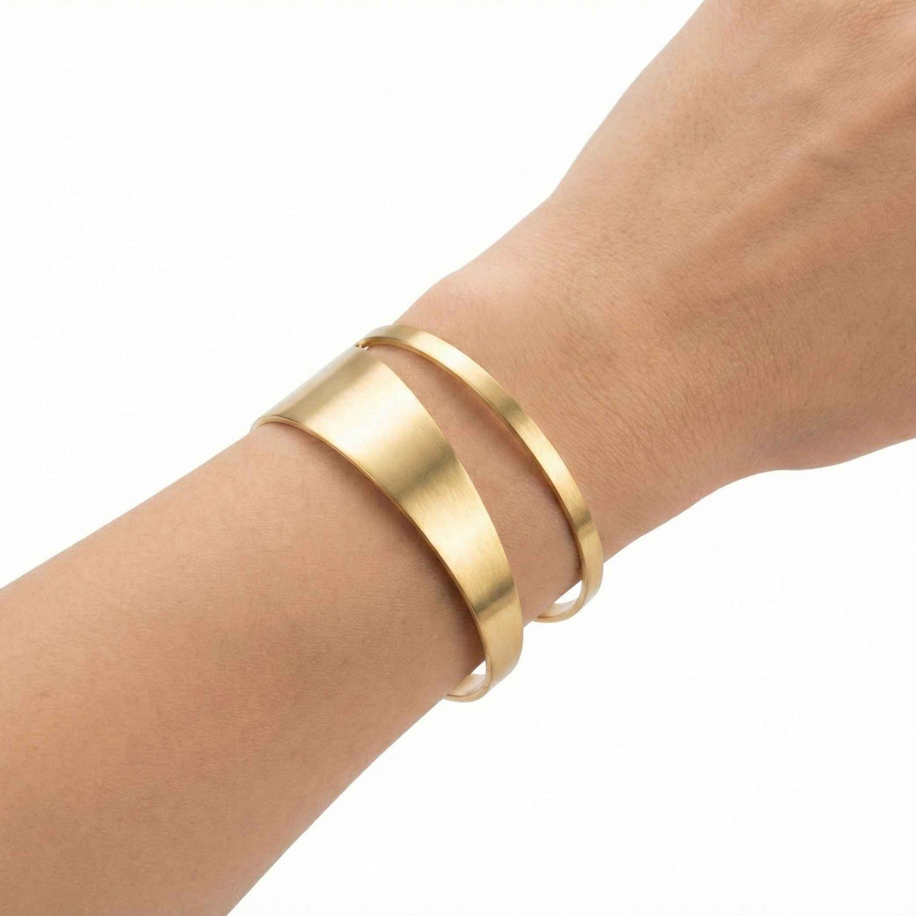 Modern Gold Cuff Bracelet – Elegant Double Layer Design | Everyday Luxury Jewelry